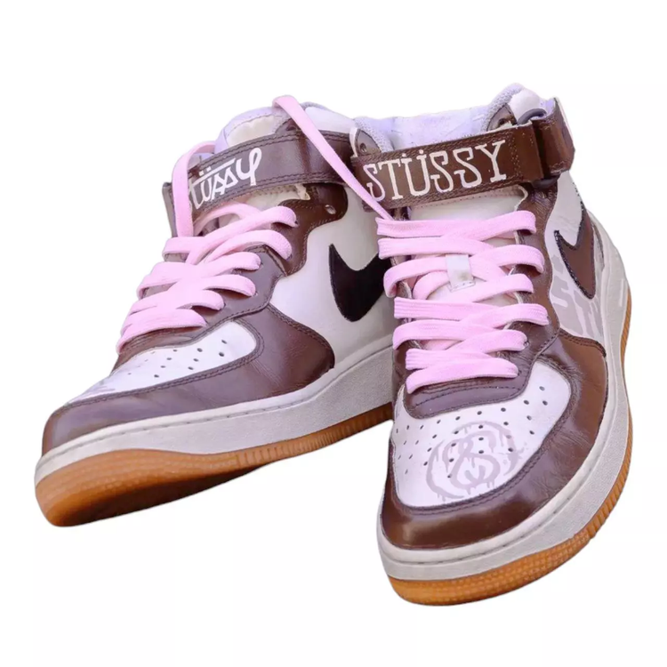 Scarpe Vintage | Sneakers Retrò e Stivali Iconici