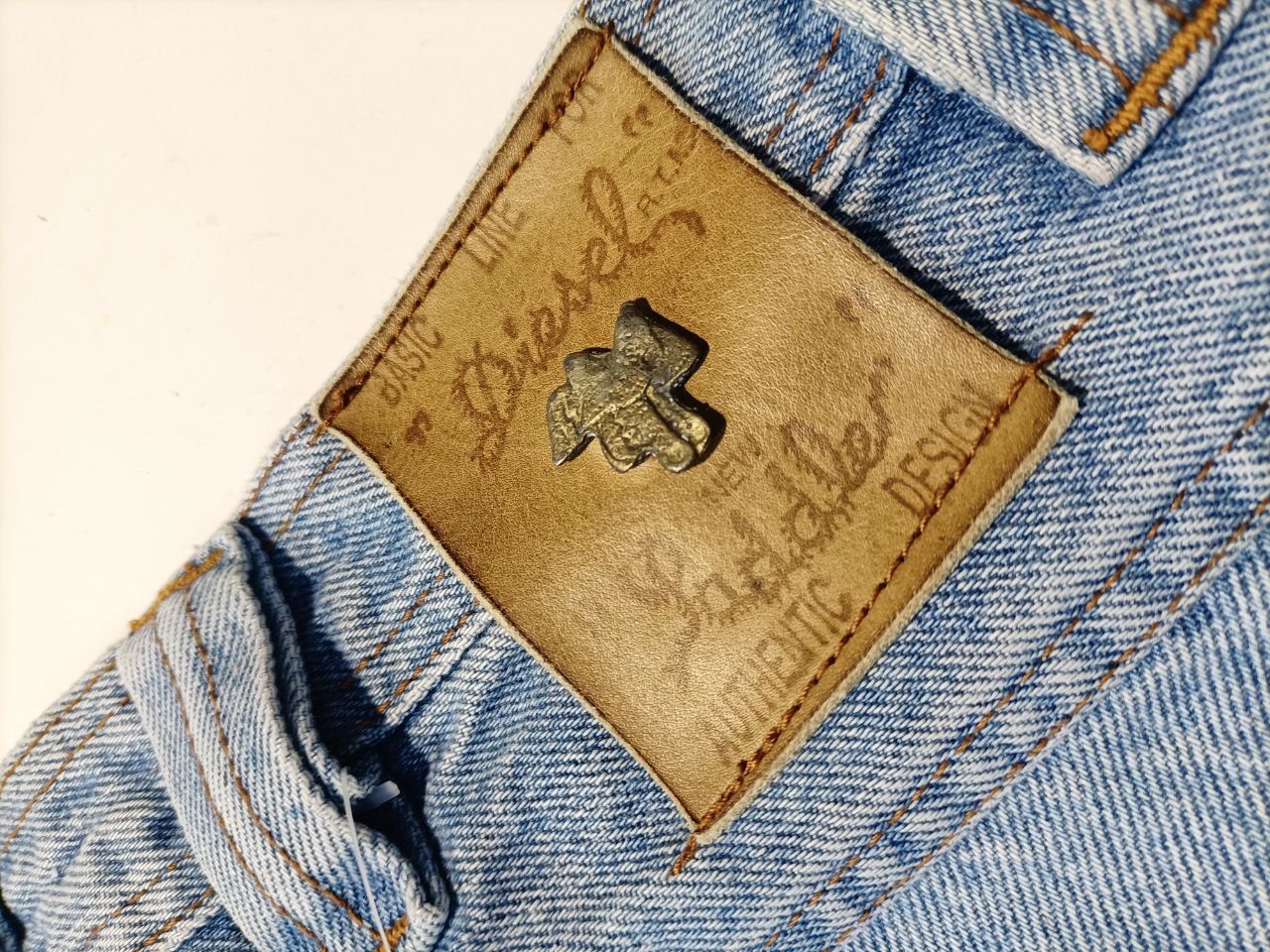 Diesel Saddle Jeans Vintage Denim (40/42)