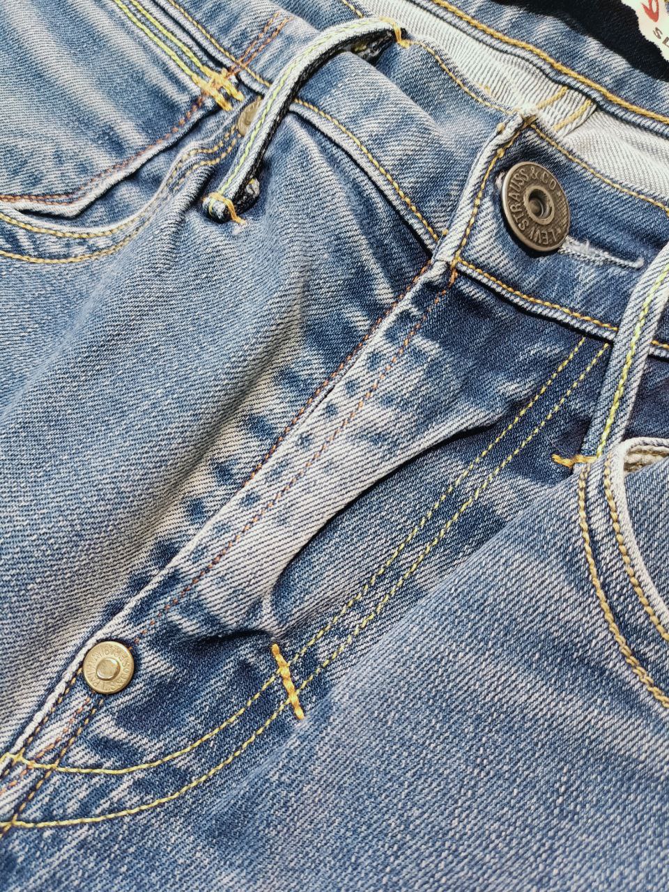 Levis 519 Slim Jeans Uomo (44 IT )