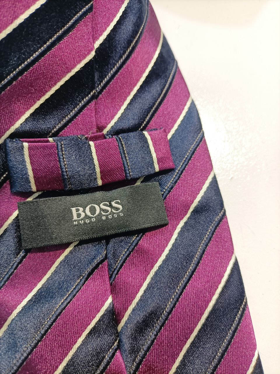 Ugo Boss Cravatta a Righe Uomo
