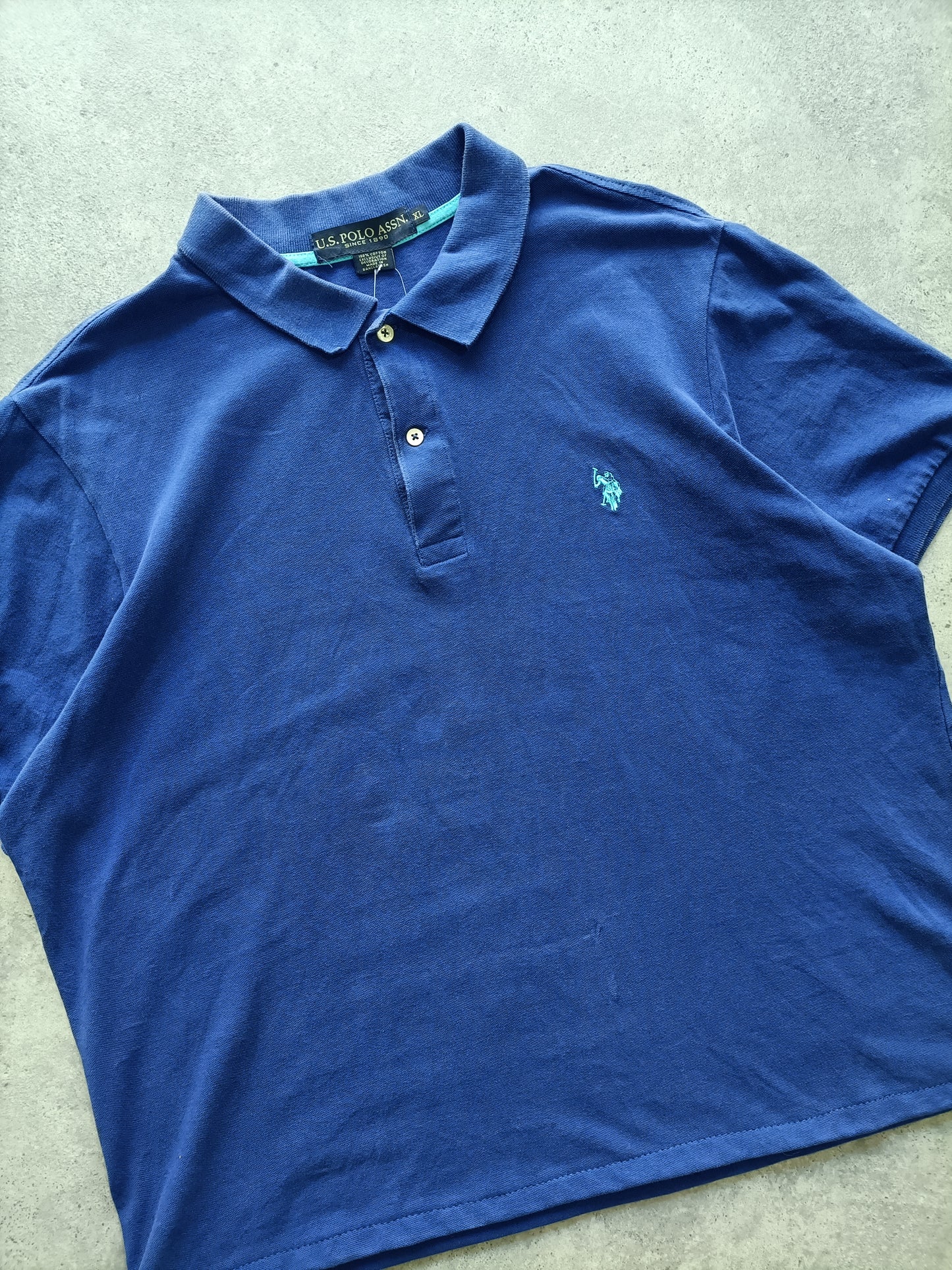 Polo Vintage Croppata Uomo – Blu U.S. Polo Assn. (Taglia M IT / Etichetta XL)