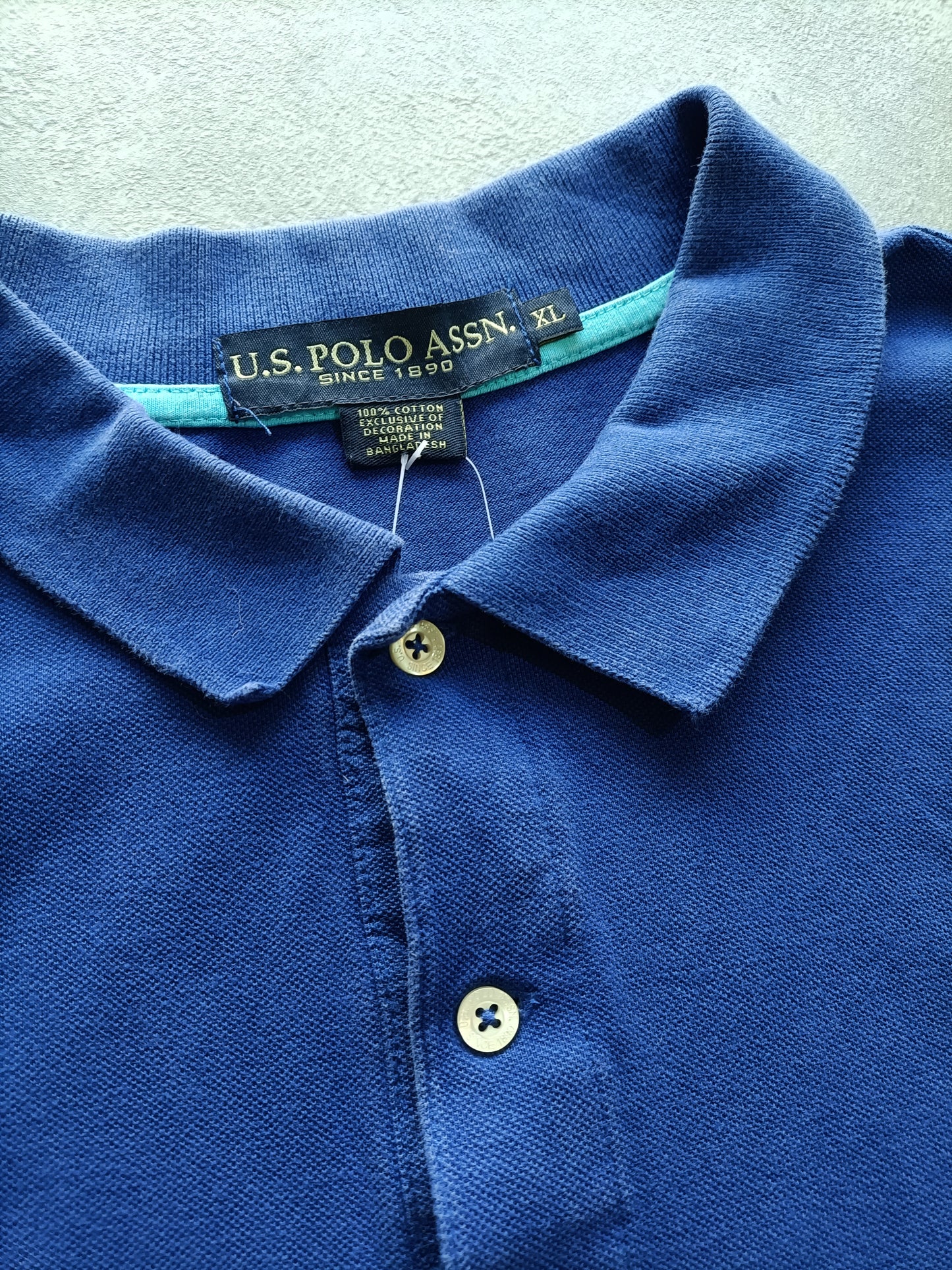 Polo Vintage Croppata Uomo – Blu U.S. Polo Assn. (Taglia M IT / Etichetta XL)