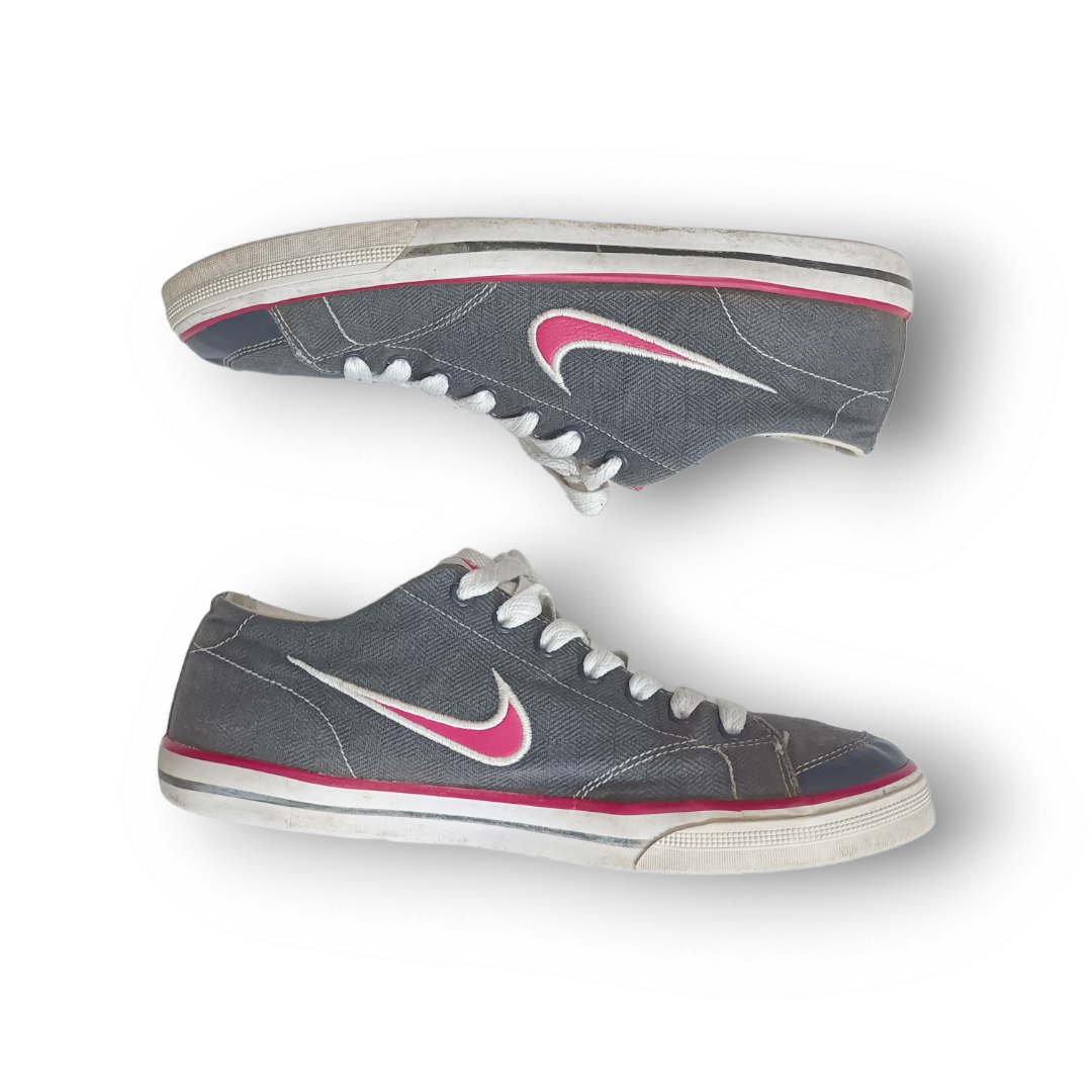 Nike Capri - Vintage Sneakers