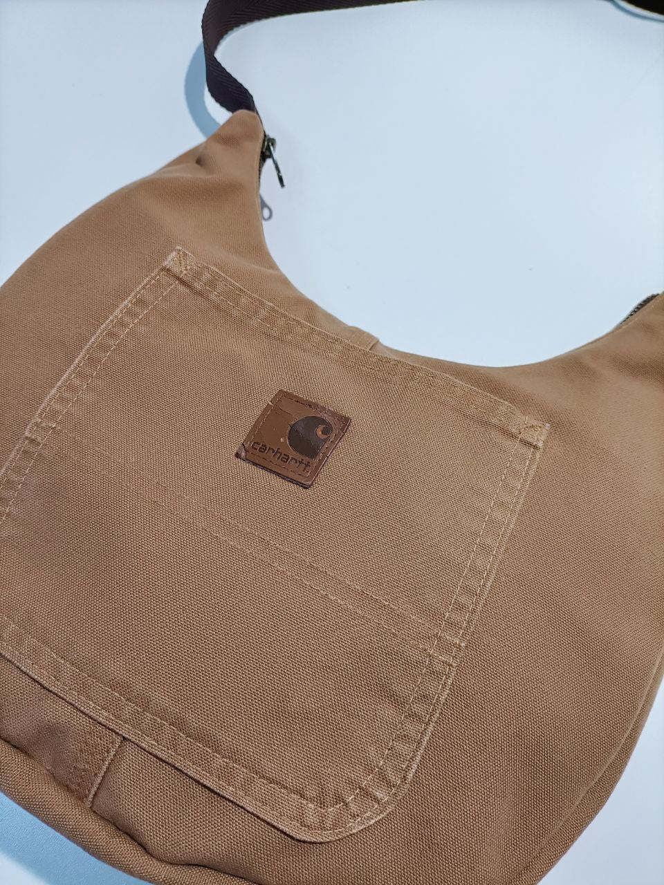 Only For Visionary People Borsa a Tracolla con Tasca Avanti Rework Carhartt Denim Bag