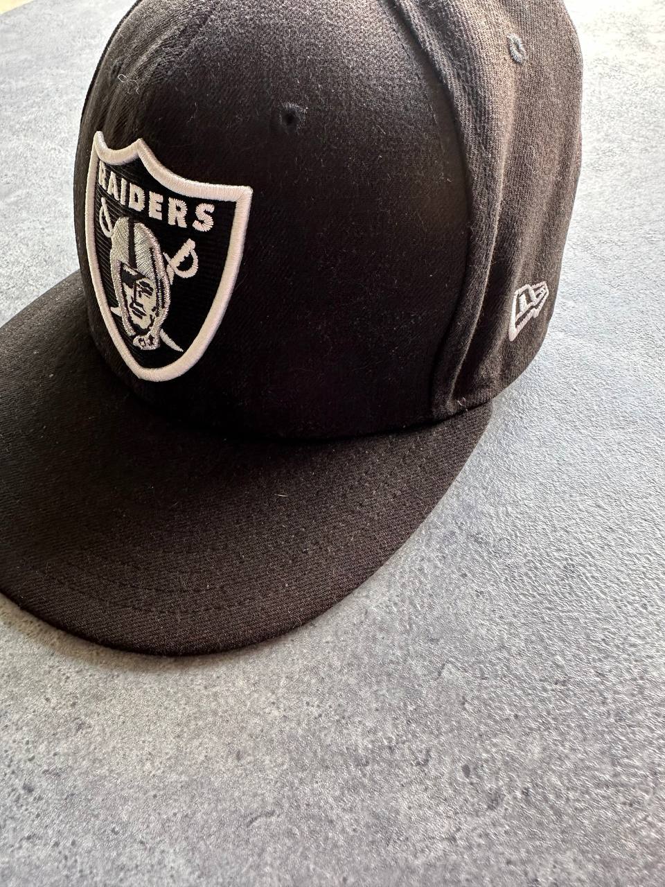 New Era Cappello Raiders USA Hat NFL Uomo/Donna (TG 7 1/4)