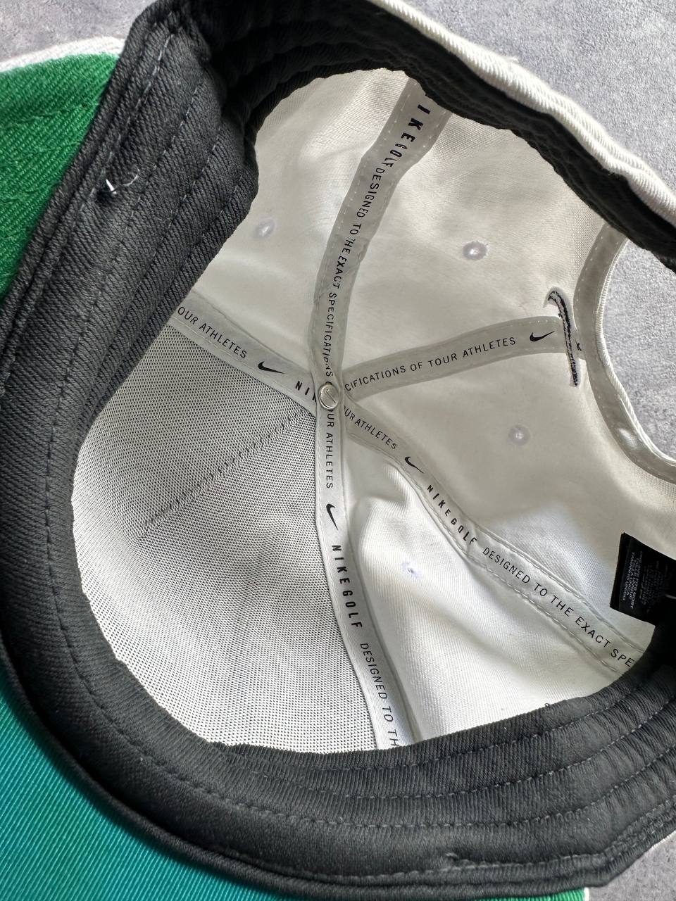 Nike Cappello Logo Cucito Golf Retrò Hat Uomo (Regolabile)