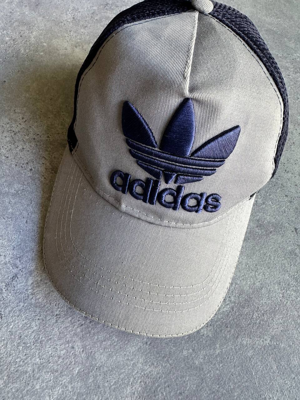Adidas Cappello Logo Cucito USA Hat Uomo/Donna (Regolabile)