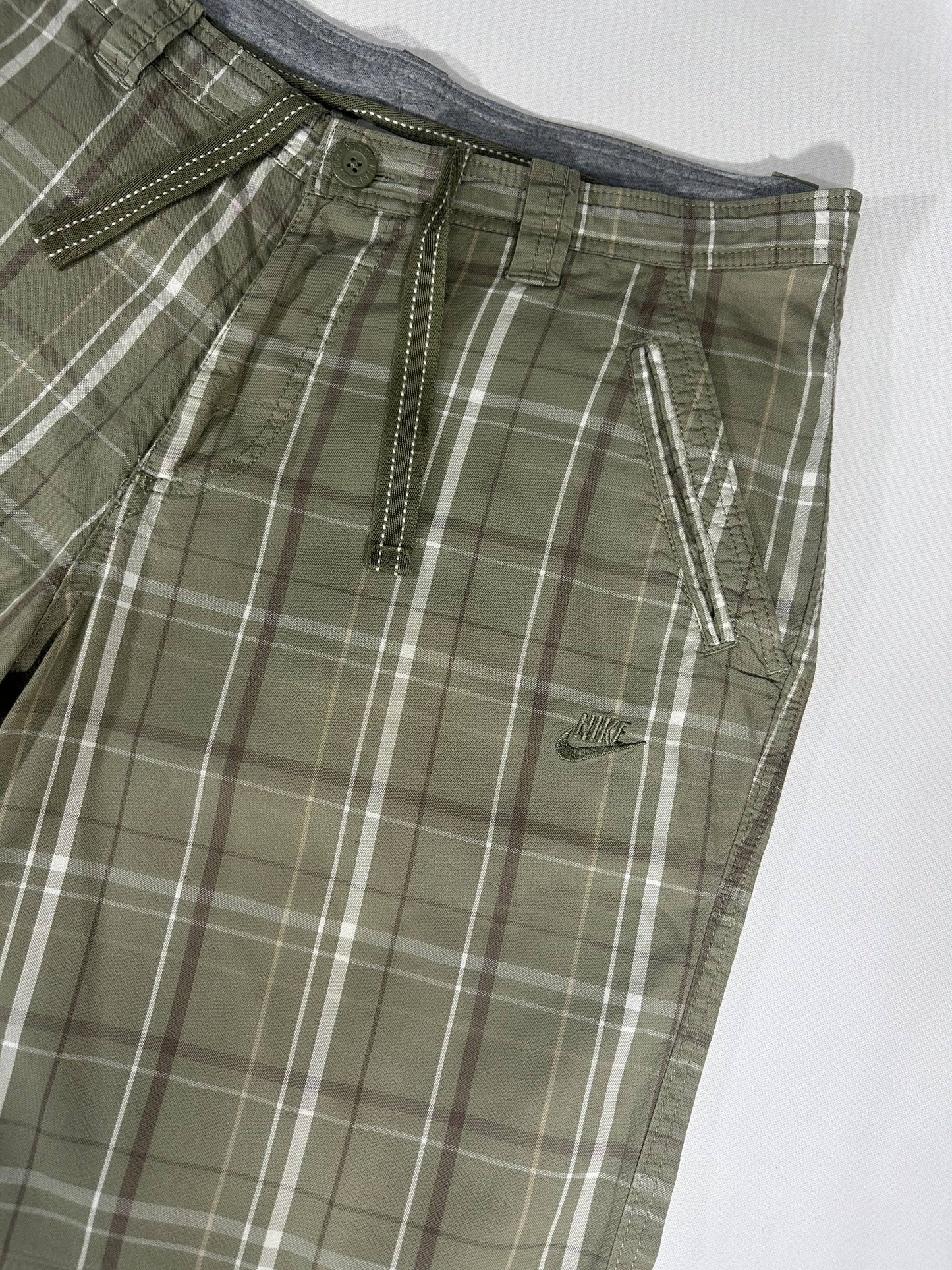 Nike Pantaloncino Sportivo Vintage Y2K Logo Ricamato Uomo (M/34IT)