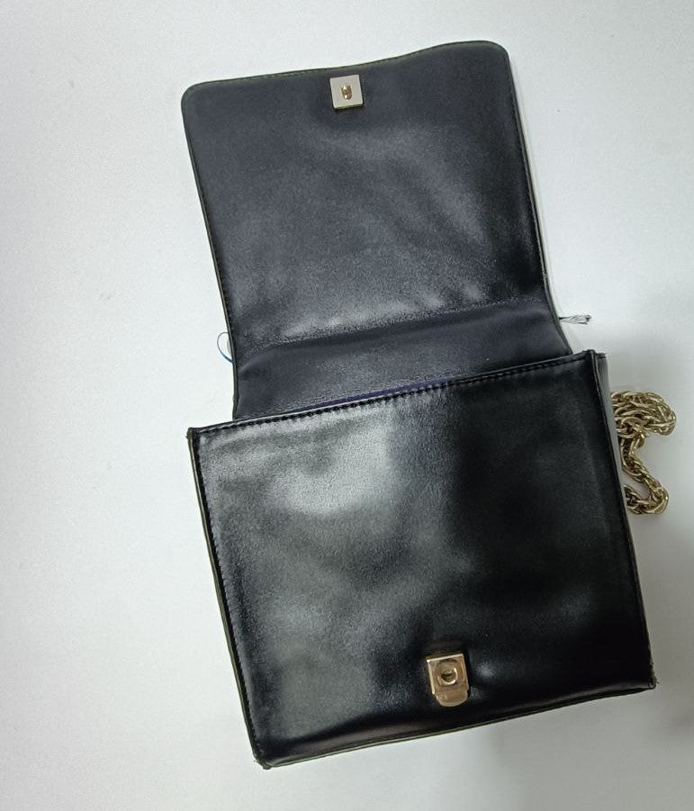 Versace - Borsetta con catena e cartellino