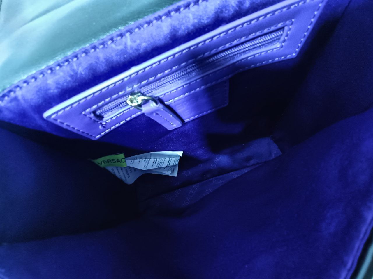 Versace - Borsetta con catena e cartellino