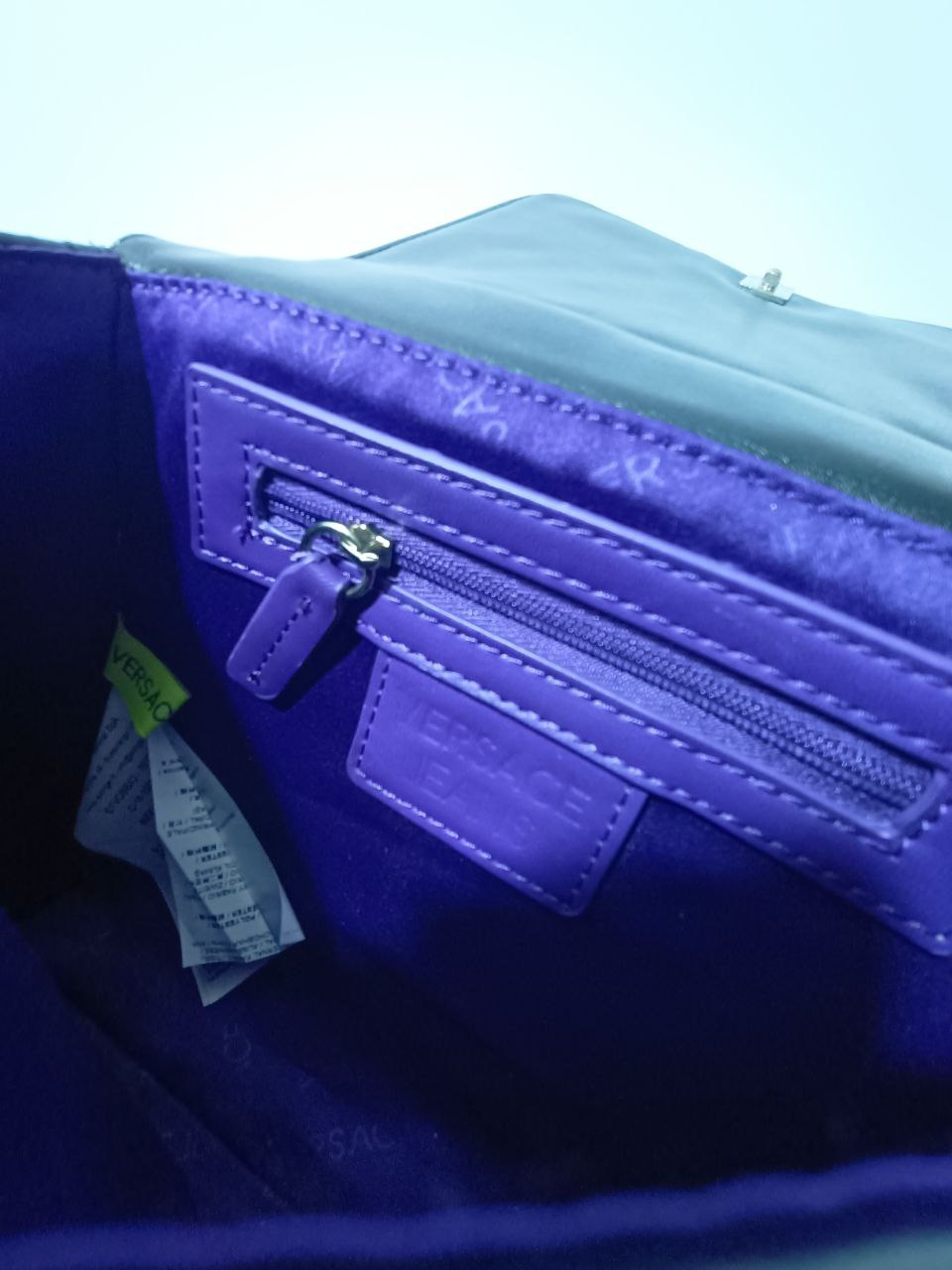 Versace - Borsetta con catena e cartellino