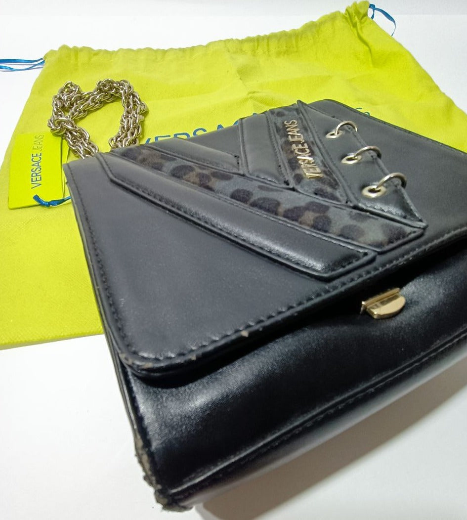Versace - Borsetta con catena e cartellino