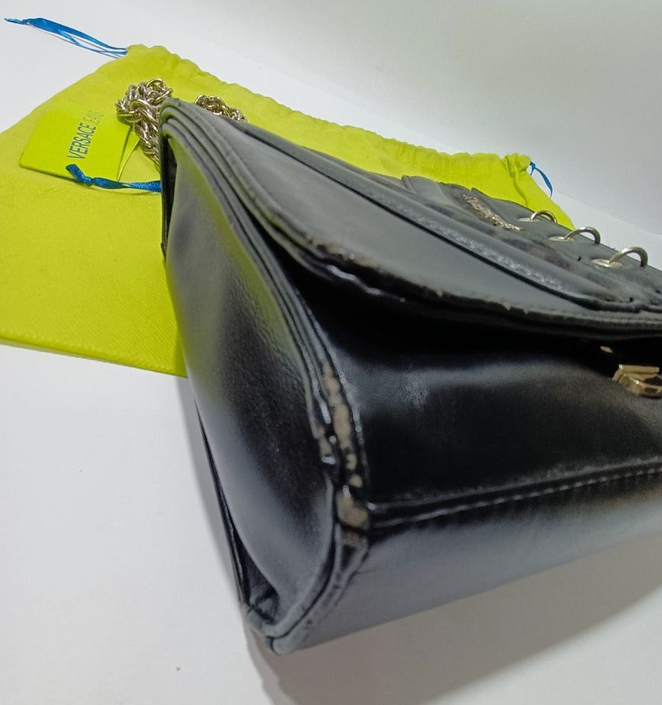 Versace - Borsetta con catena e cartellino