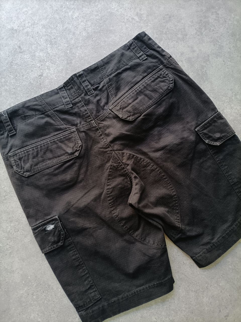 Dickies Cargo Shorts Neri – Uomo Vintage Streetwear (Taglia 46 ITA)