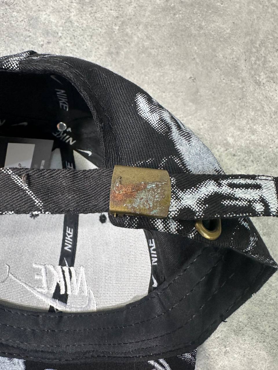 Nike Cappello Hat Logo Cucito Uomo (Regolabile)
