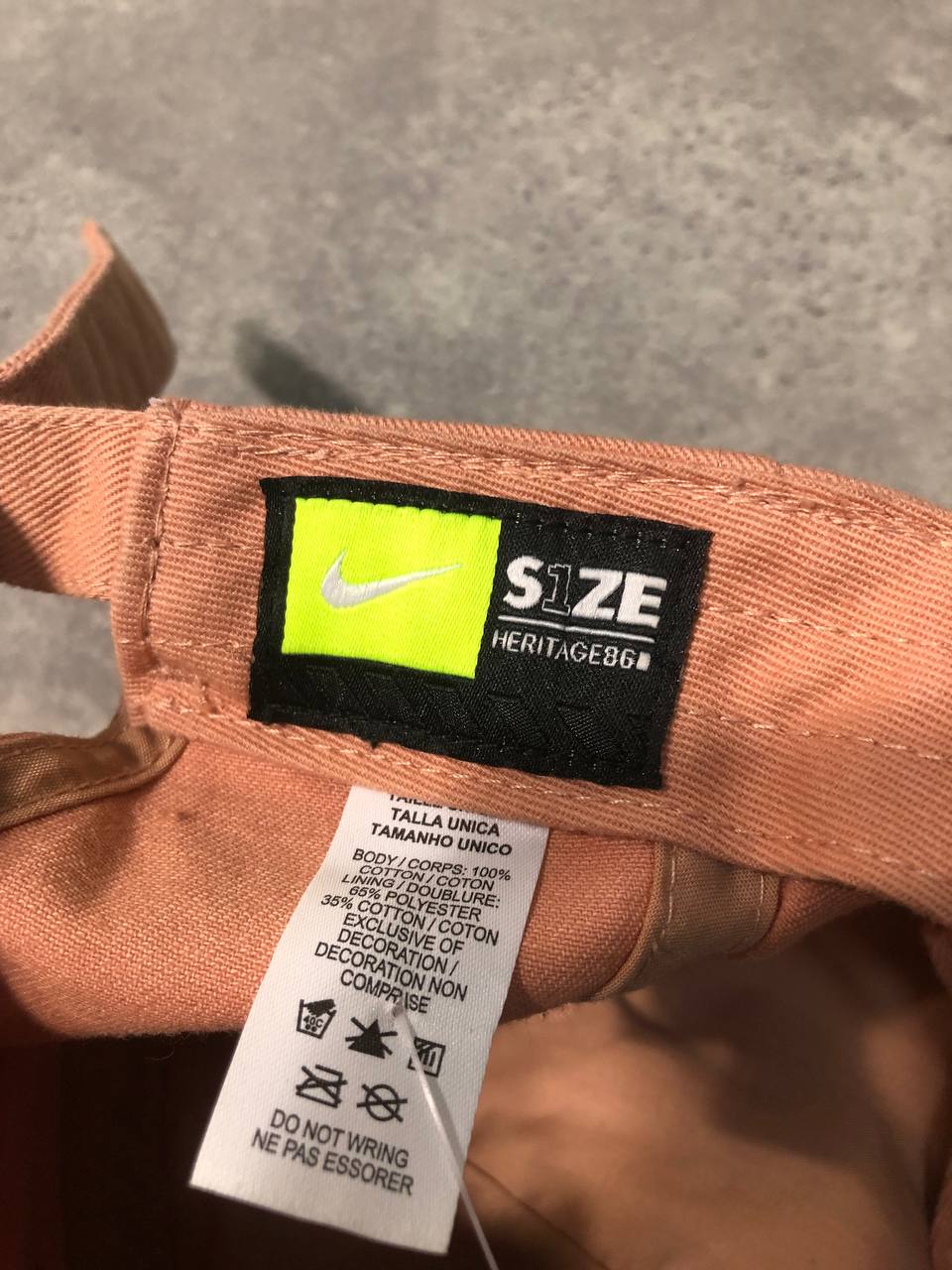 Nike Cappello Hat Logo Cucito Donna (Regolabile)