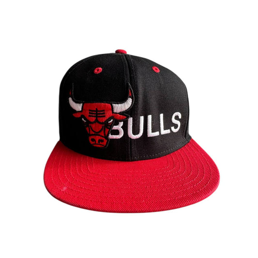 Adidas Cappello NBA Chicago Bulls Big Logo Cucito Hat Uomo/Donna (Regolabile)