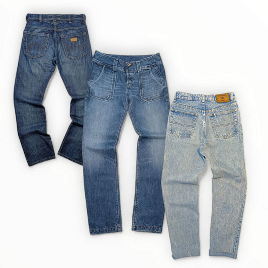Acquista la nostra Box 20 pezzi jeans e pantaloni firmati kilowear ottima per i rivenditori vintage