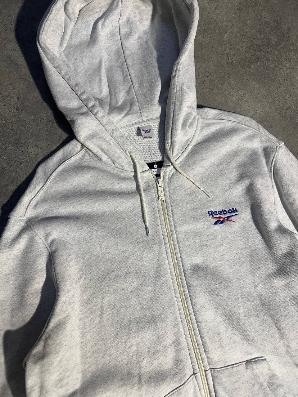 Reebok Felpa con Zip e Cappuccio Logo Ricamato Hoodie Uomo/Donna (M)