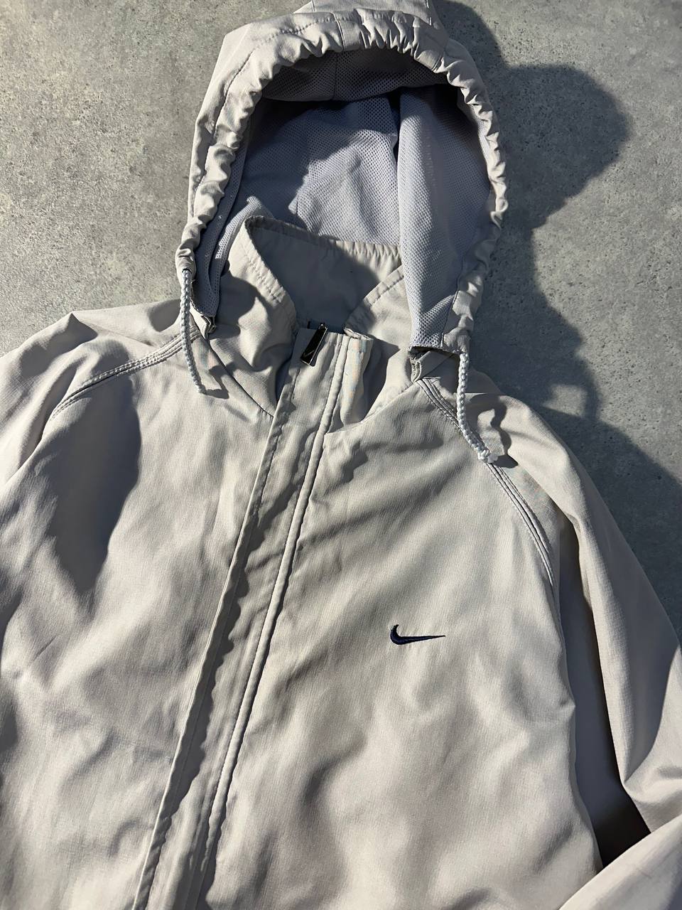 Nike Giacca Leggera con Cappuccio Logo Ricamato USA Uomo (XL/L)