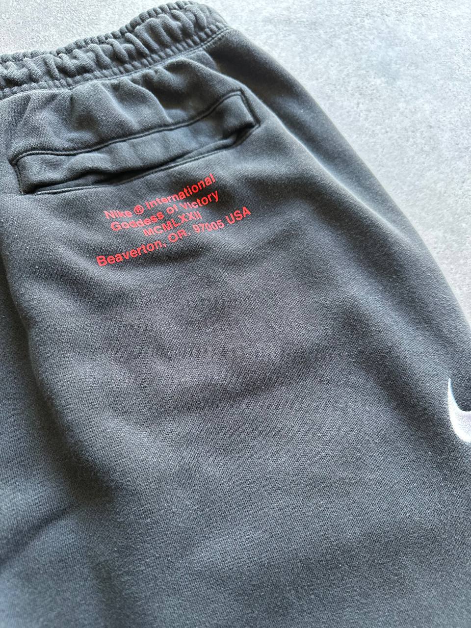 Nike Double Swoosh Pantaloncino Sportivo Logo Ricamato Uomo (2XL)