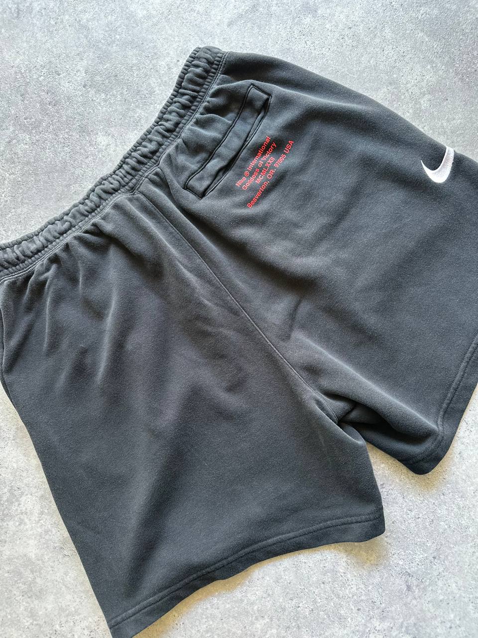 Nike Double Swoosh Pantaloncino Sportivo Logo Ricamato Uomo (2XL)