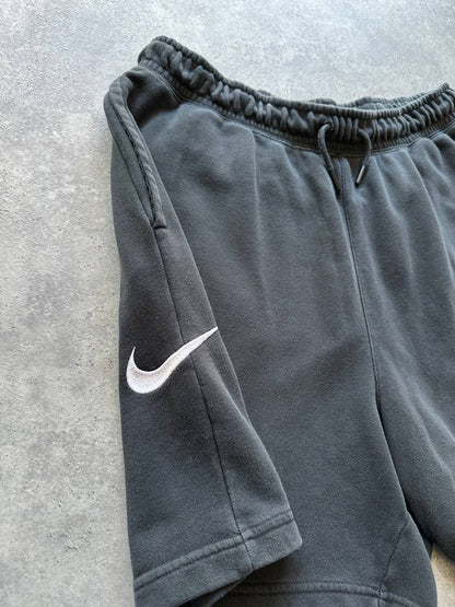 Nike Double Swoosh Pantaloncino Sportivo Logo Ricamato Uomo (2XL)