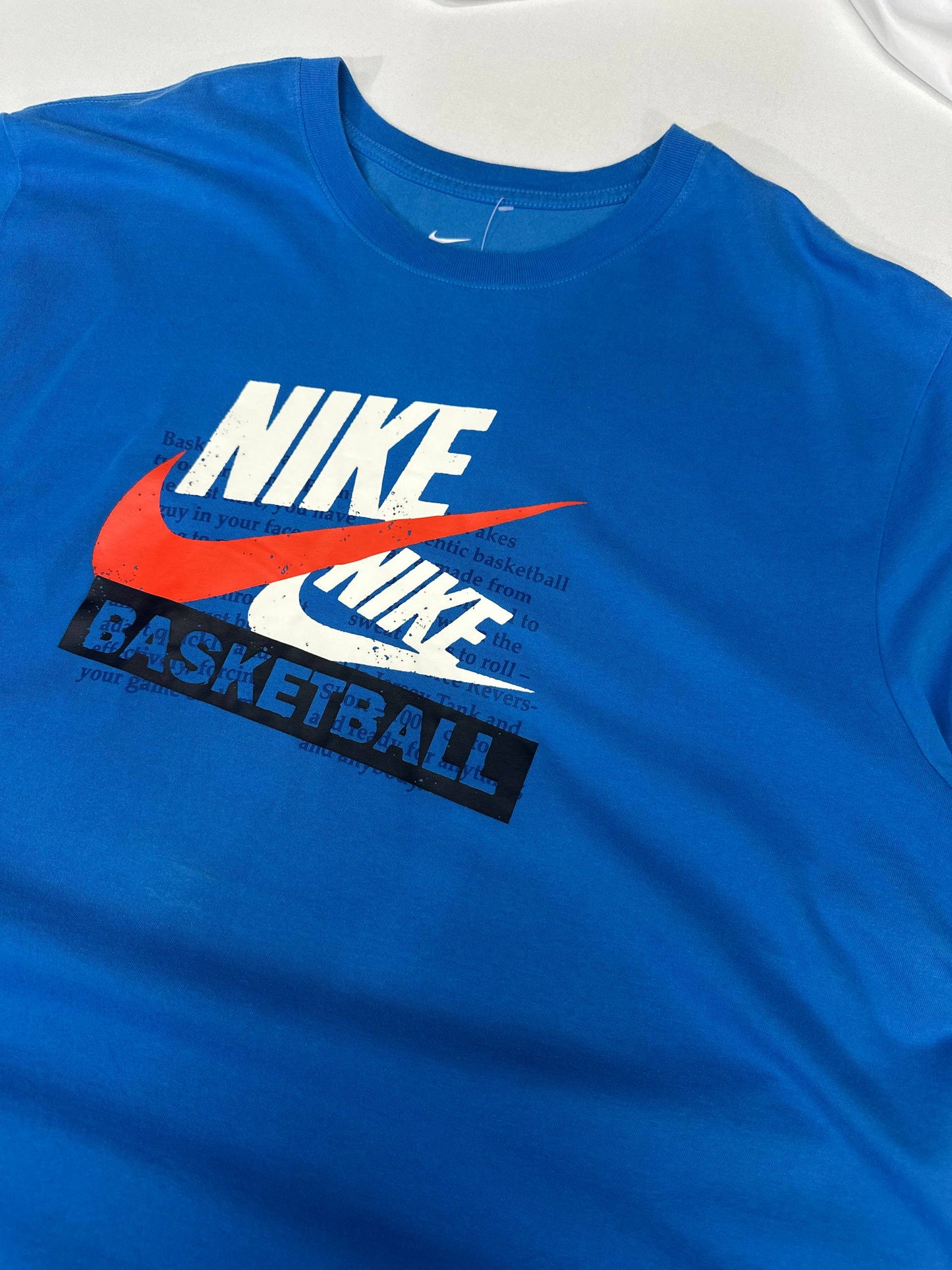 Nike T-Shirt Vintage Y2K Logo Stampato Basketball Uomo (XXL)