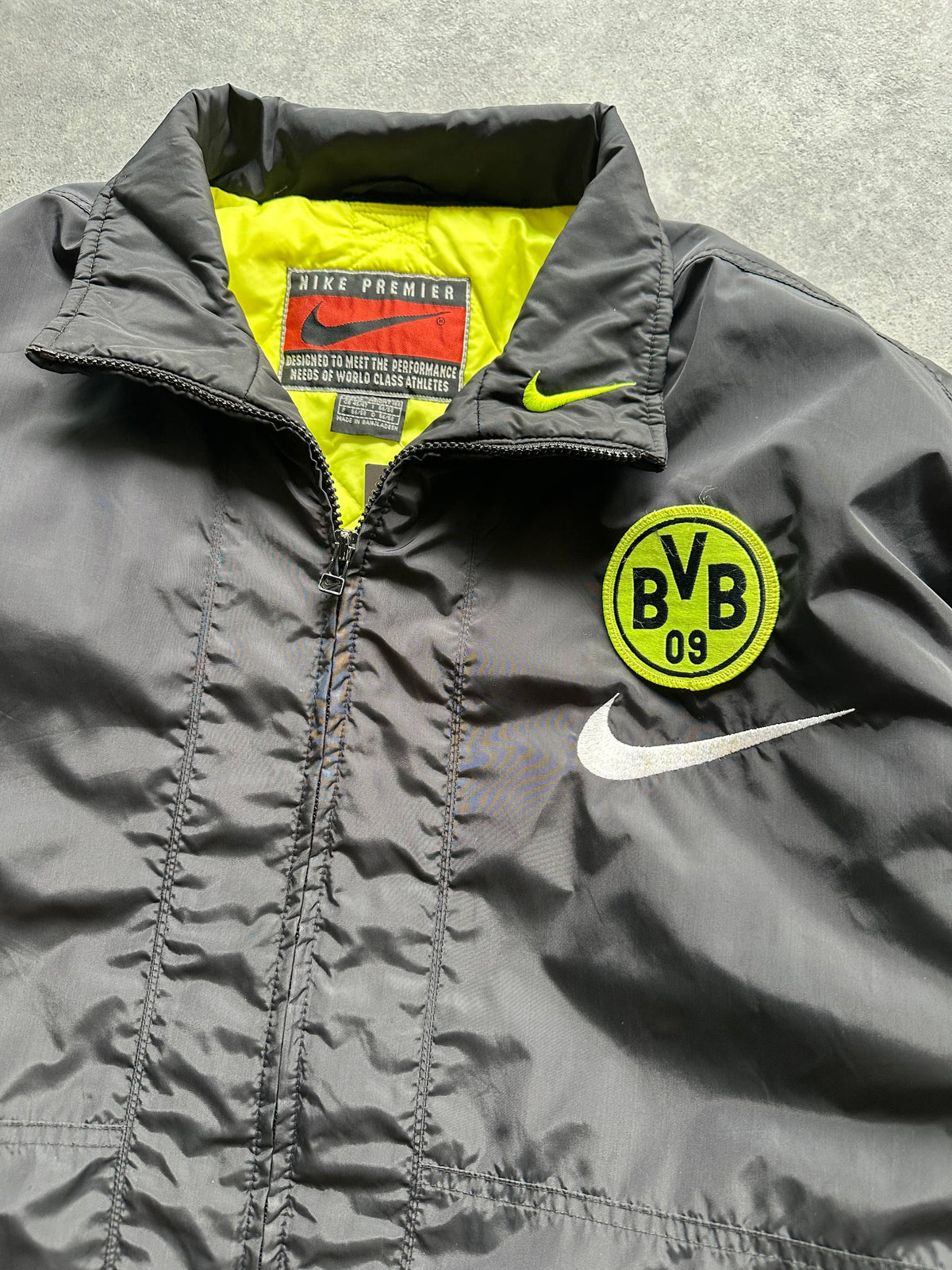 Nike Giubbino Vintage Borussia Dortmund anni '90 Logo Ricamato Uomo (XL)