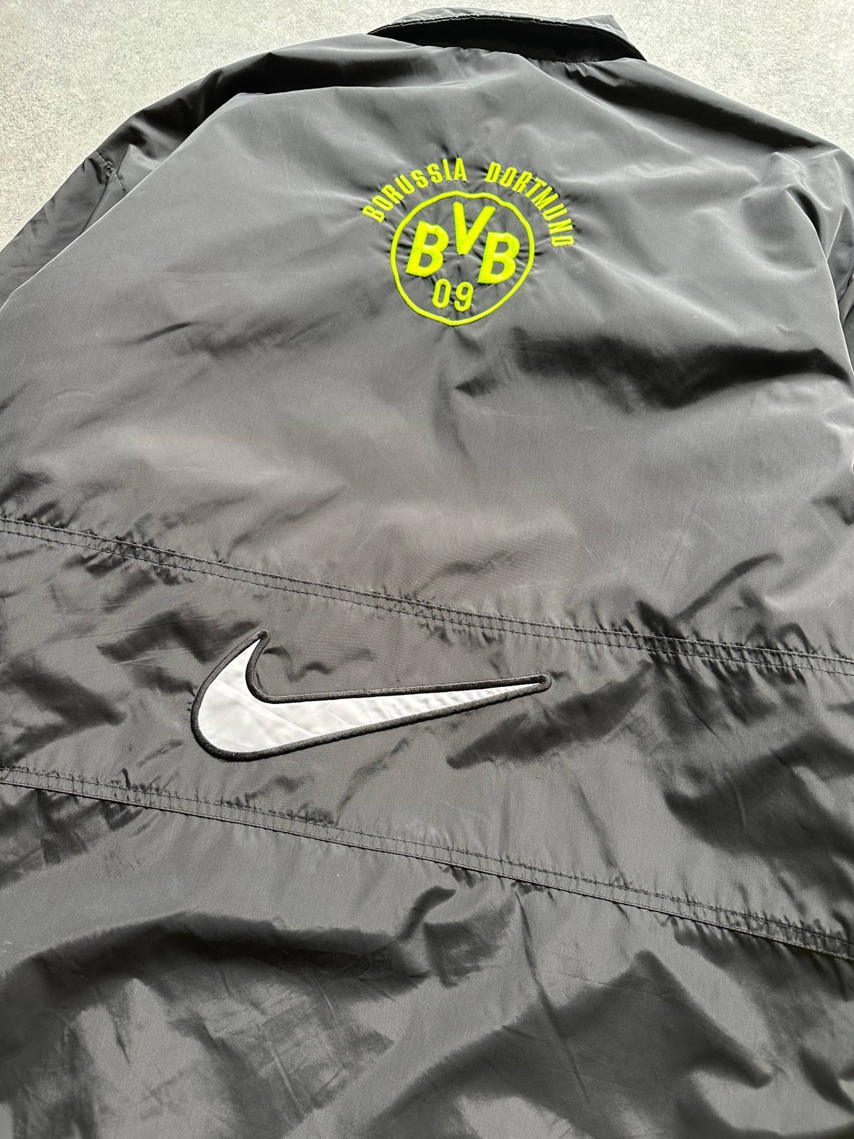Nike Giubbino Vintage Borussia Dortmund anni '90 Logo Ricamato Uomo (XL)